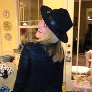 Meet your Posher, Natalie